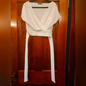 Boohoo v-neck crop with tie-back waist